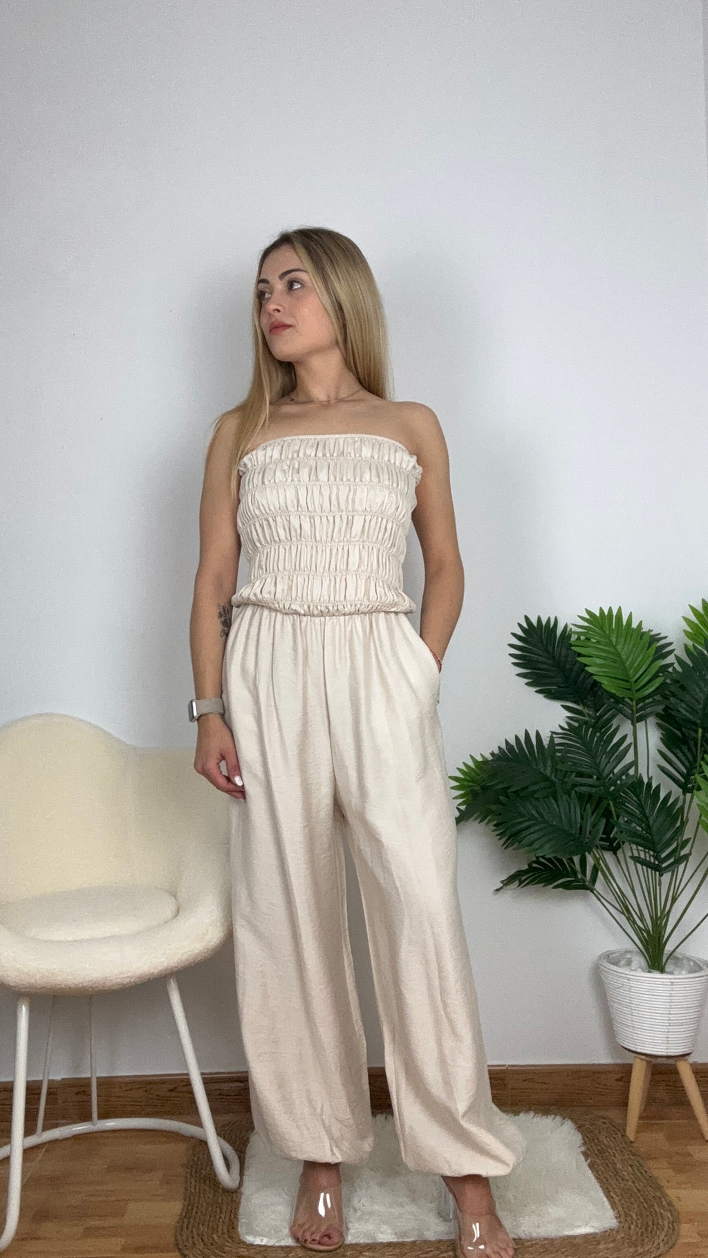 Mono Zari