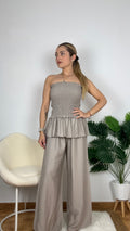 Conjunto fruncido volante
