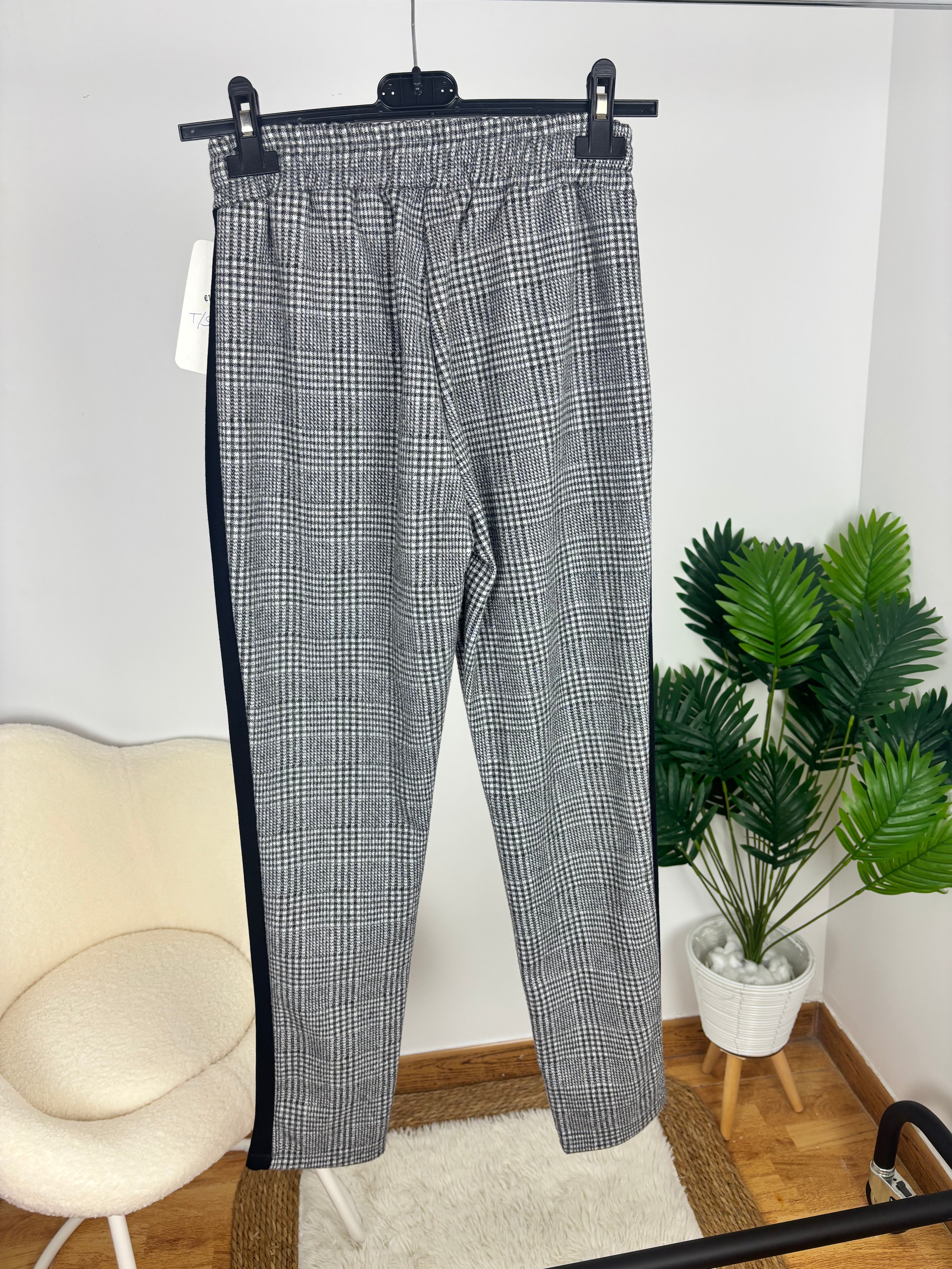 Pantalón aterciopelado