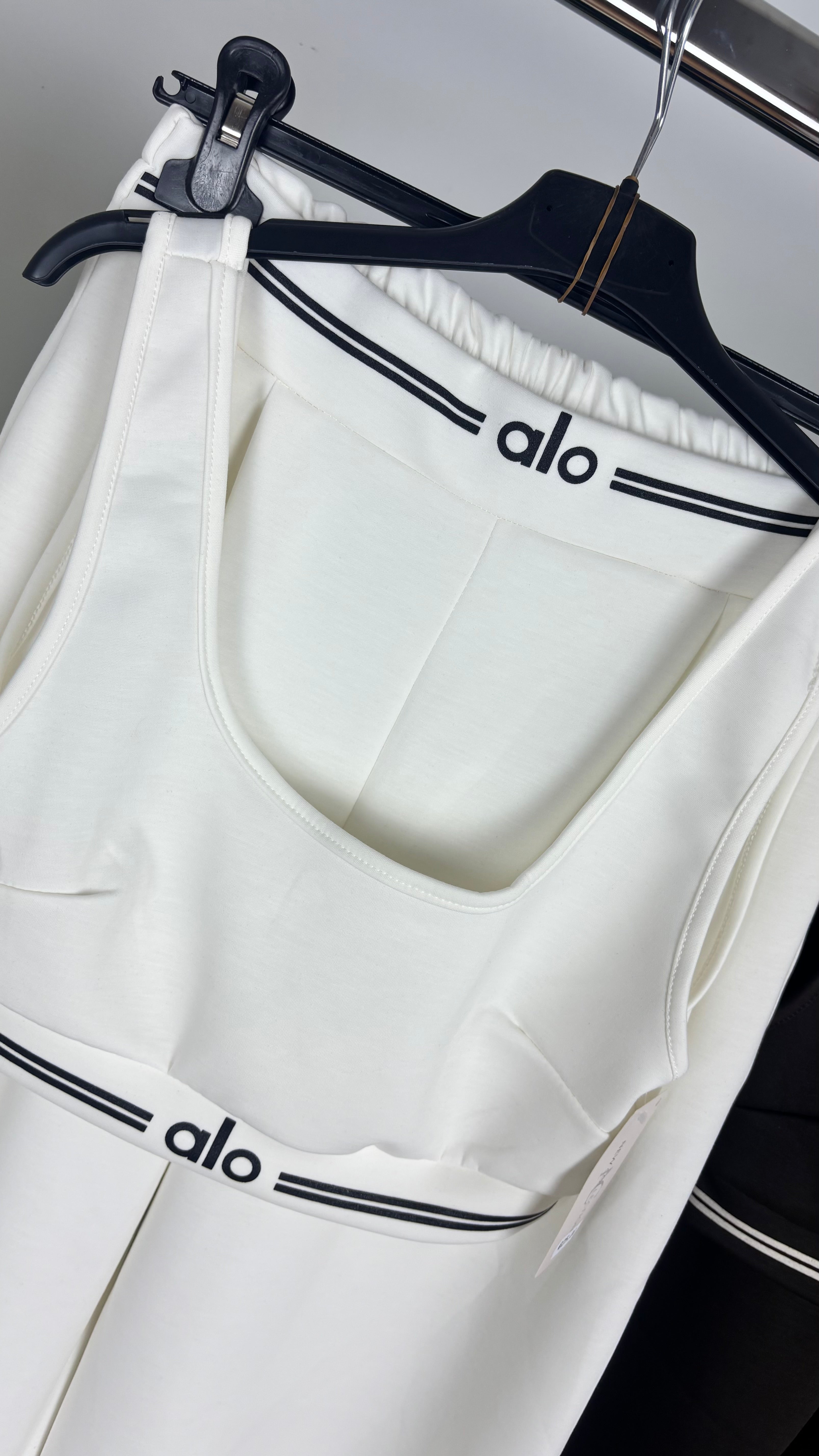 Chandal alo