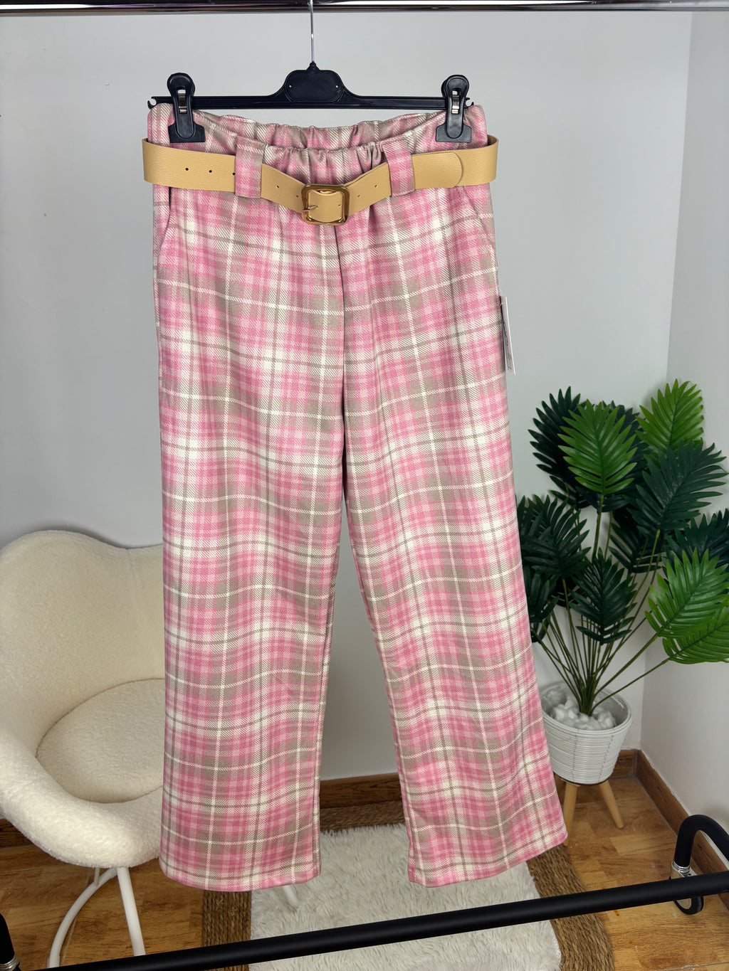 Pantalón rosa de cuadros