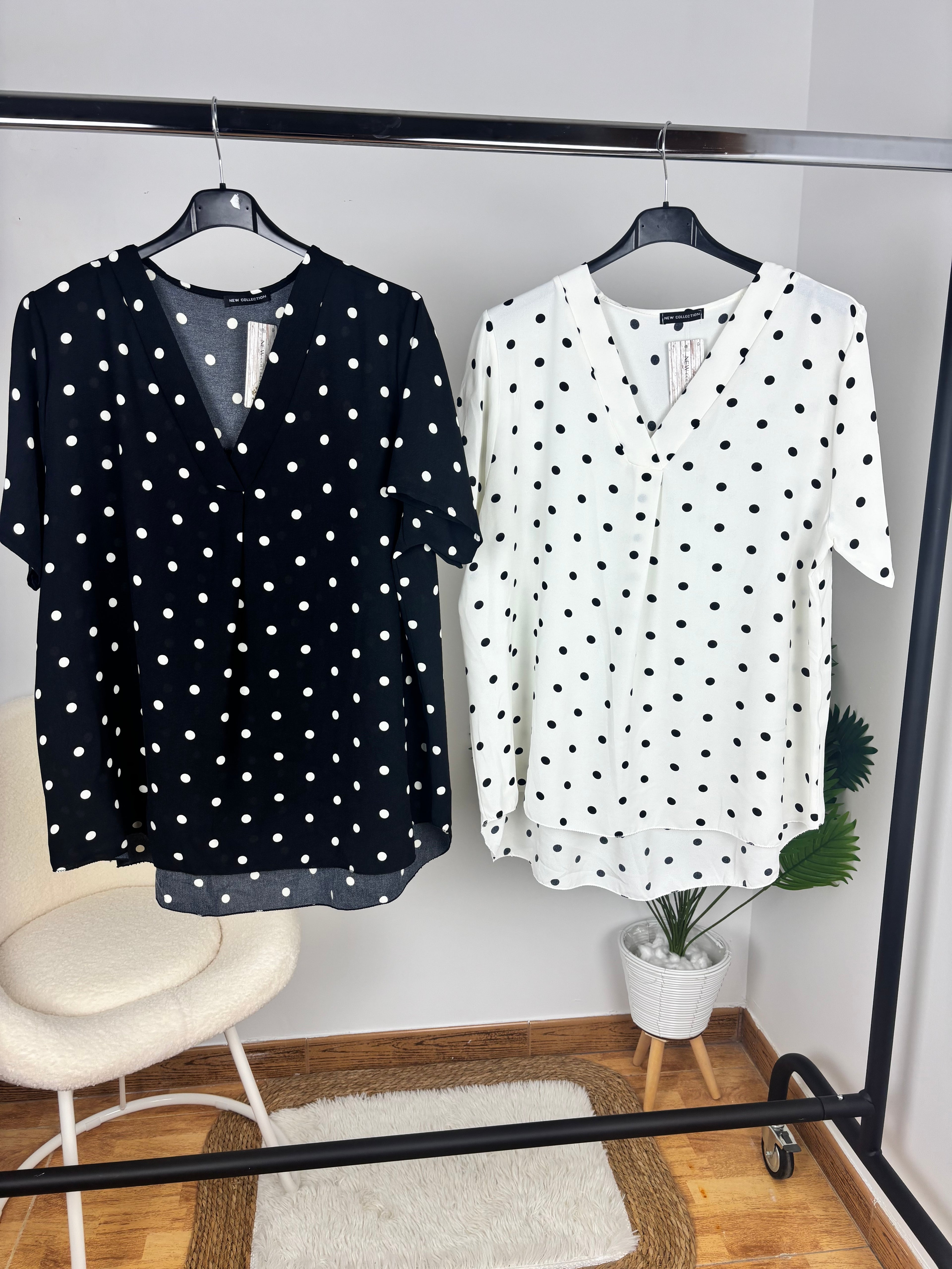 Blusa de lunares