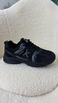 Zapatilla K Negra