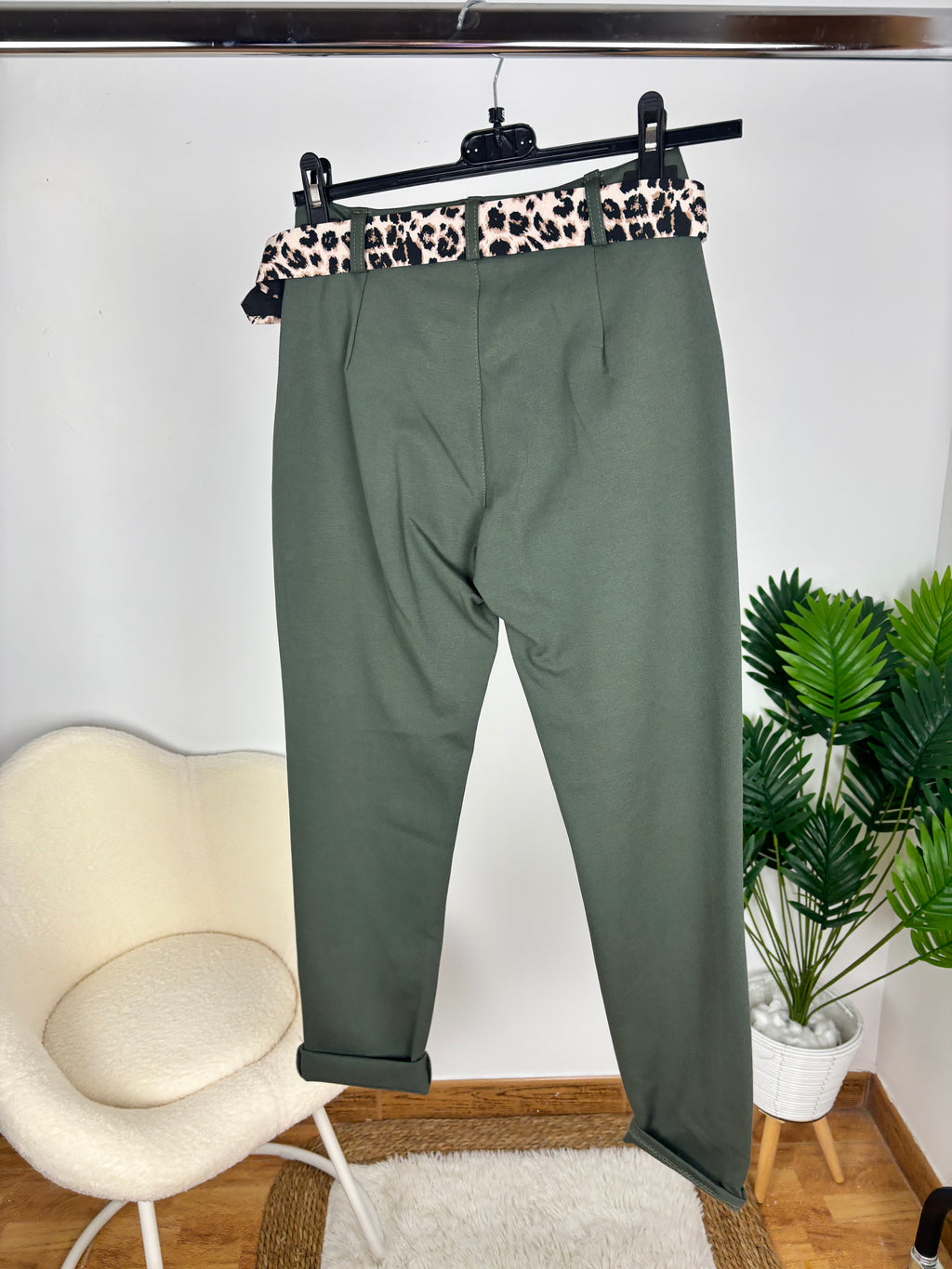 Pantalón New pegado verde militar