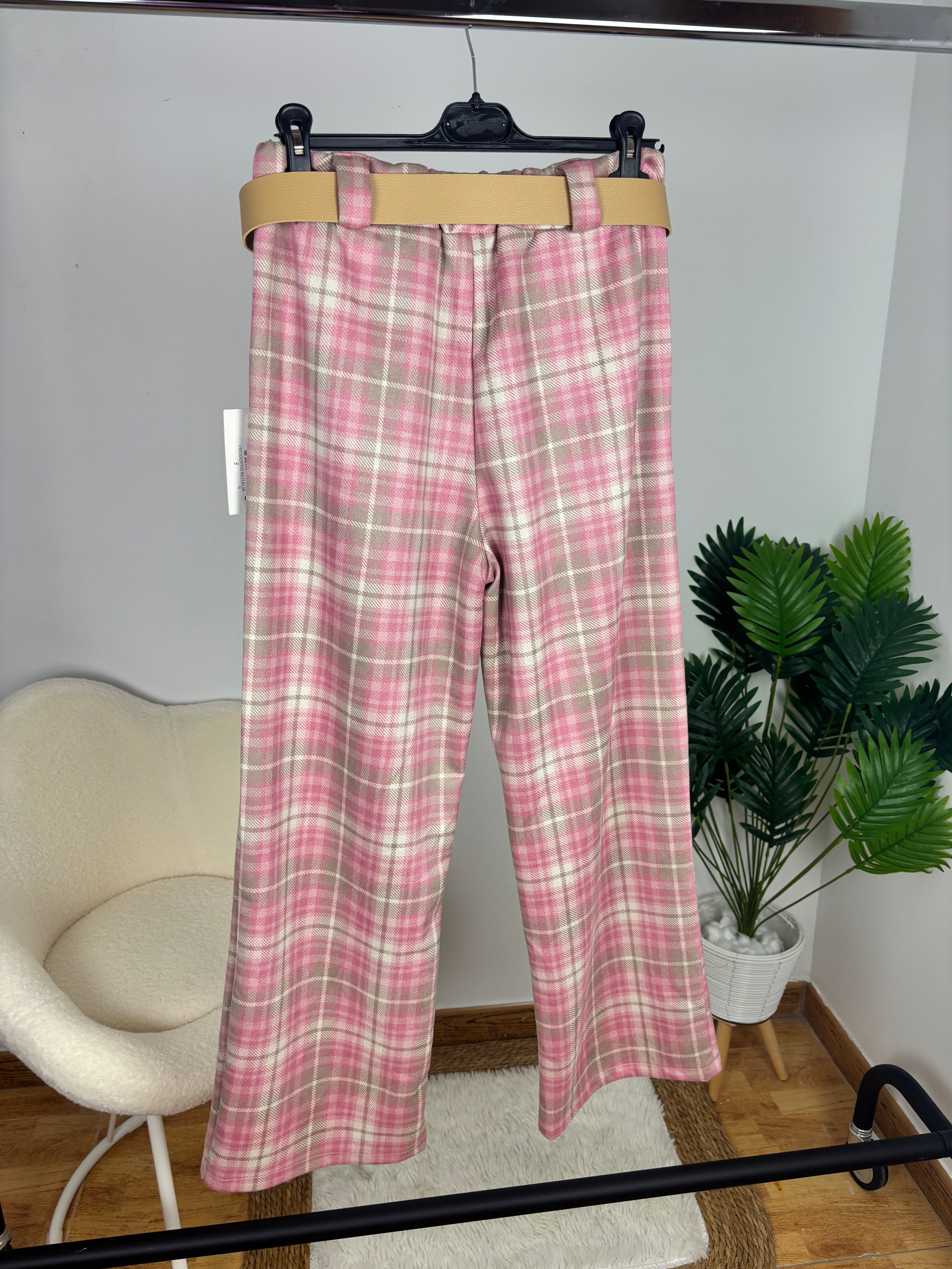 Pantalón rosa de cuadros