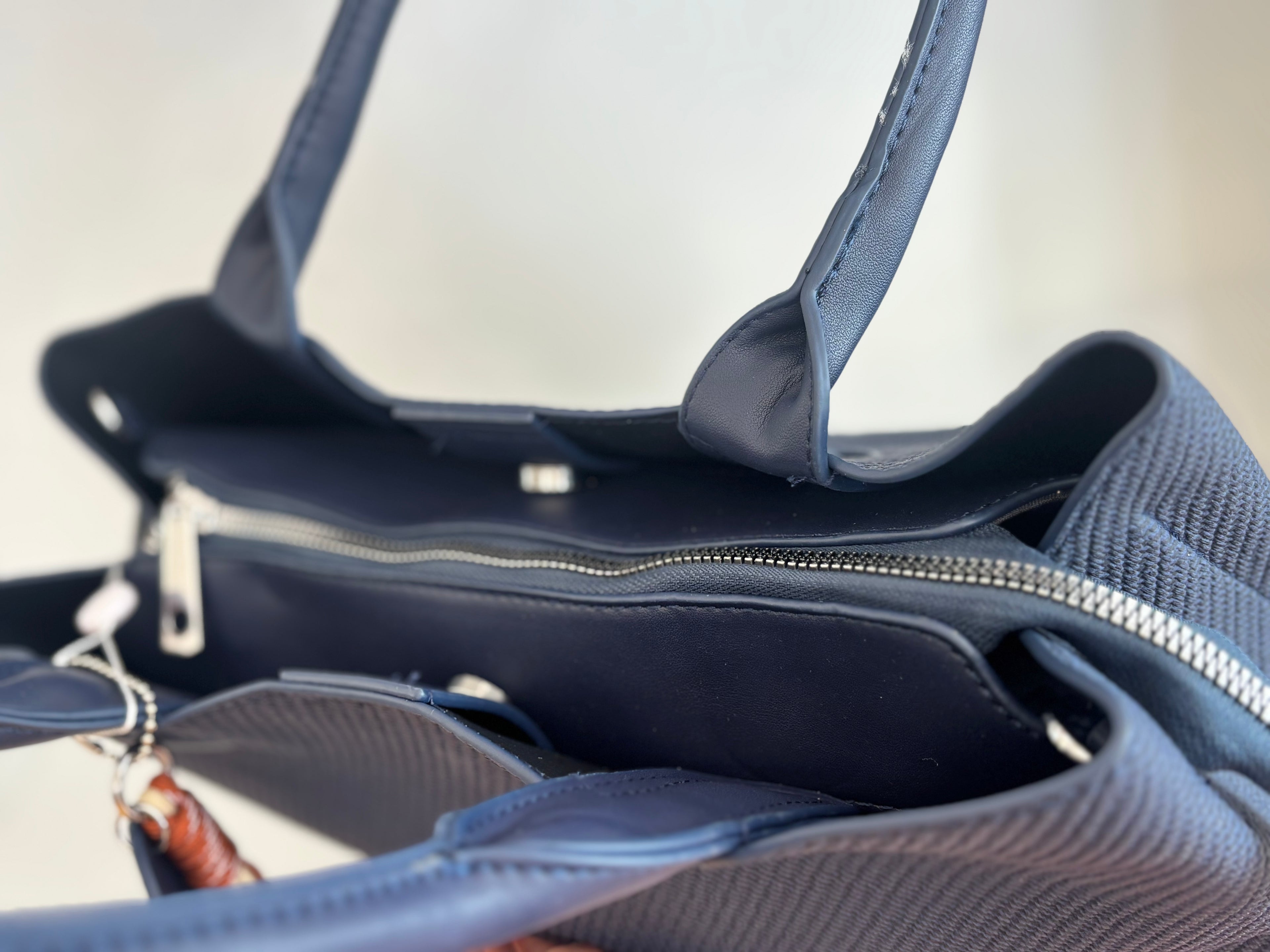 Bolso corazón azul marino