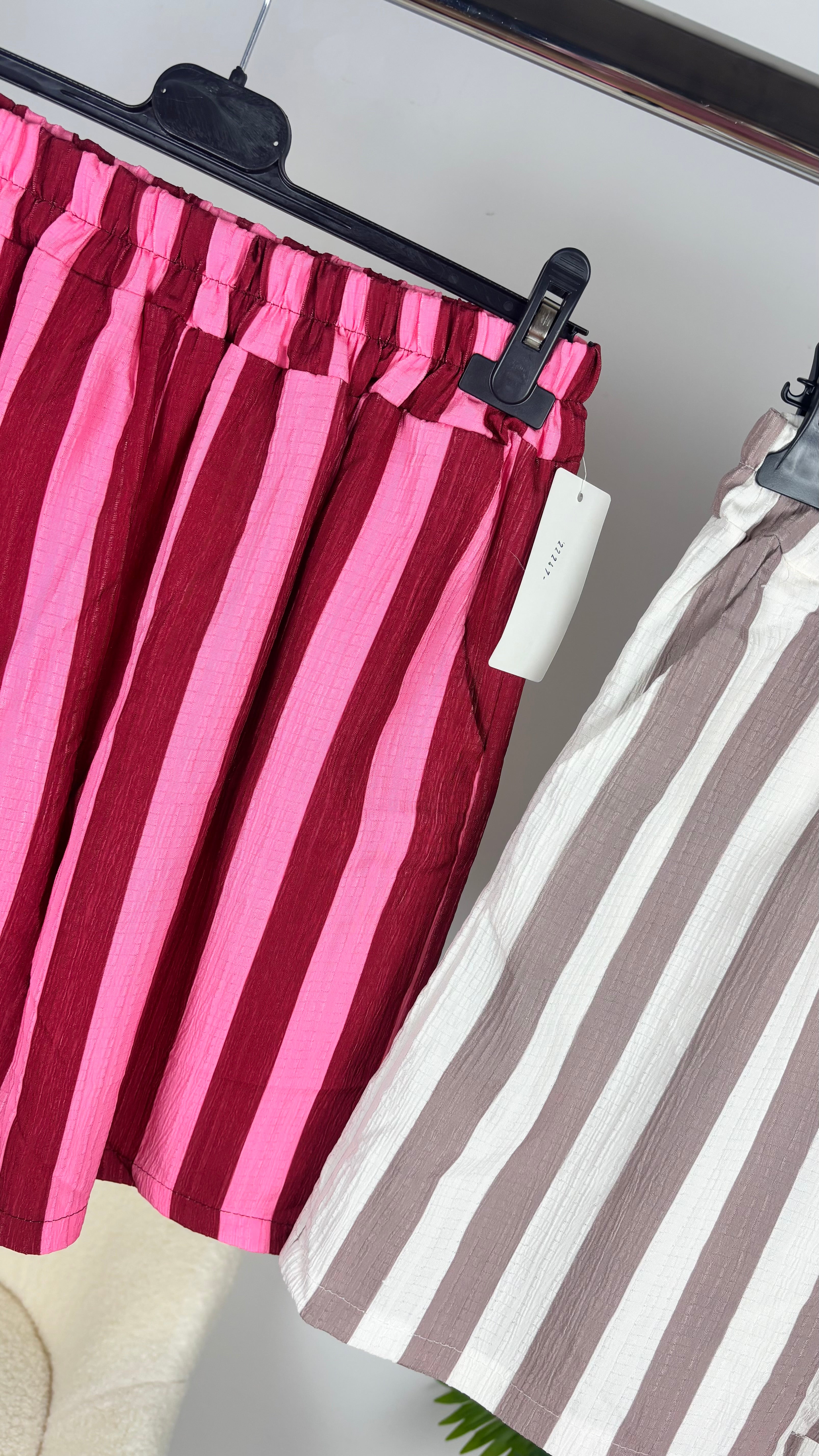 Pantalón corto rayas