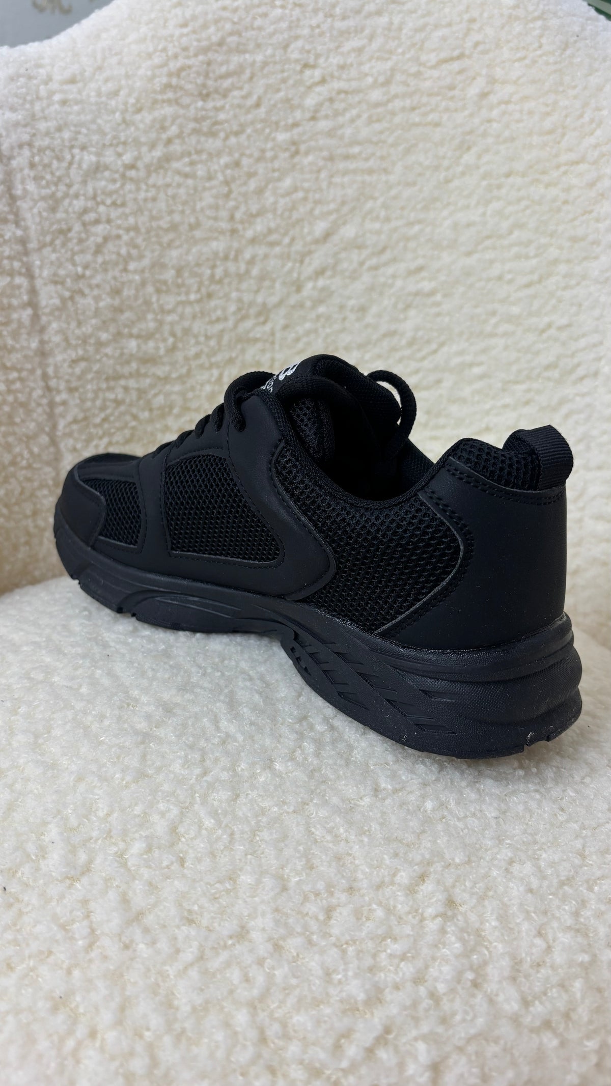 Zapatilla K Negra