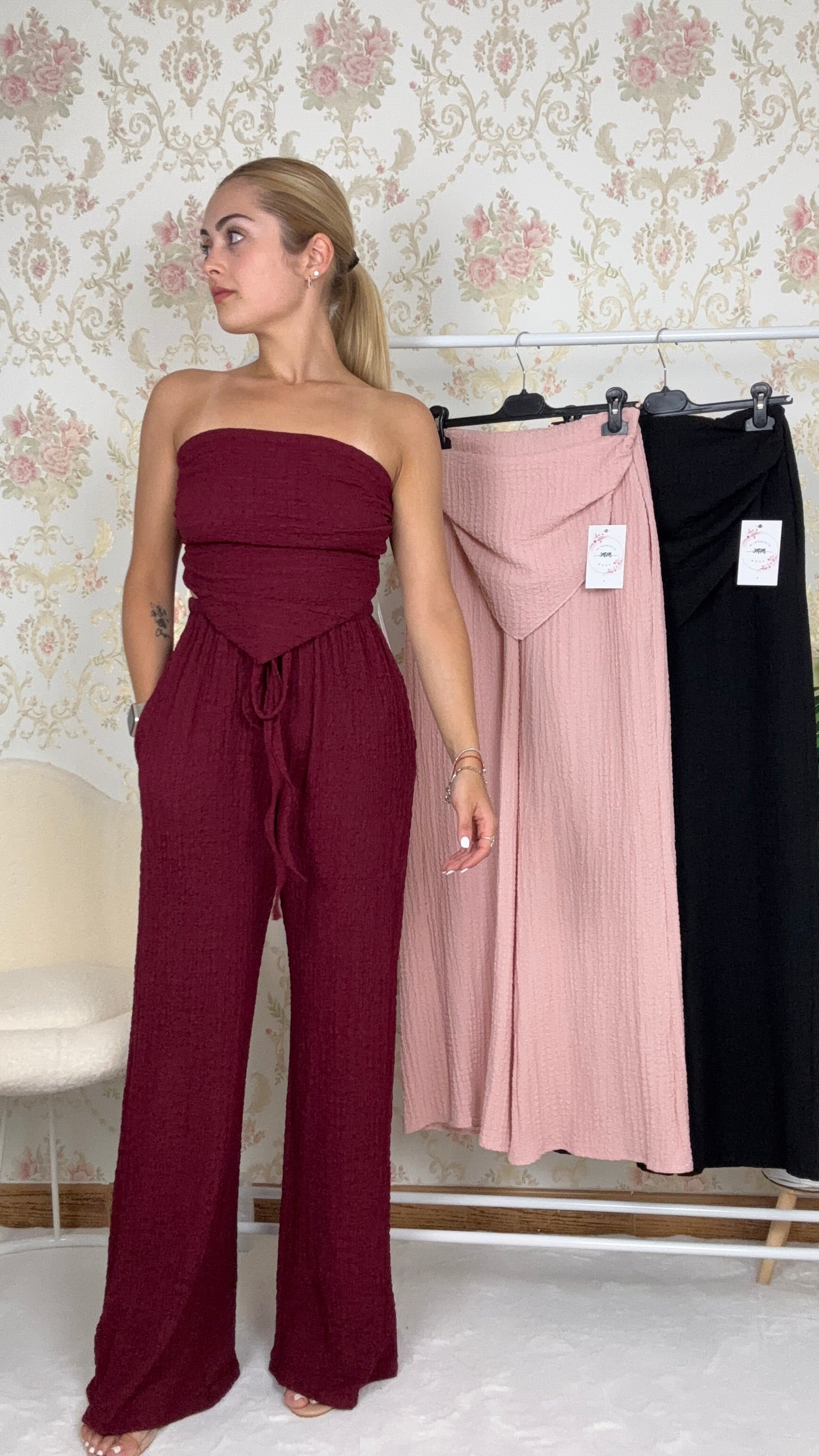 Conjunto top anudado