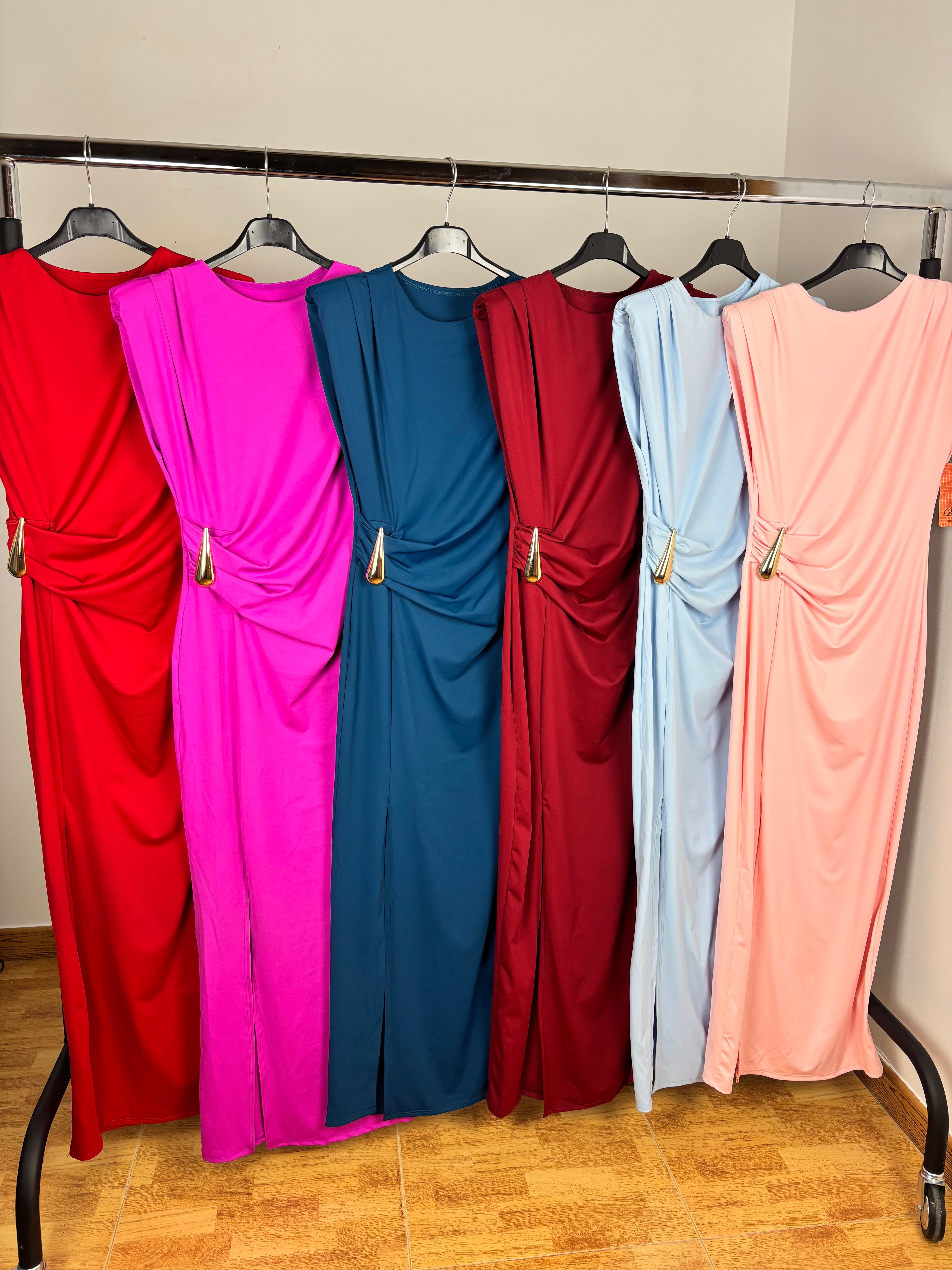 Vestido de licra con evilla
