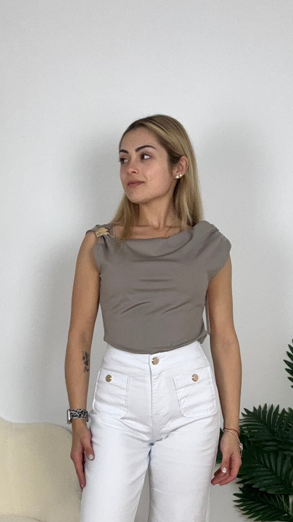 Camiseta de licra evilla hombro