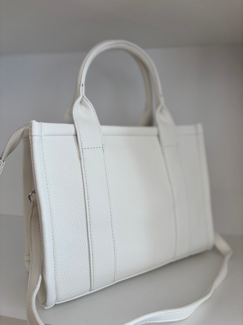 Bolso blanco cuadrado