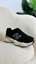 Zapatilla N negra