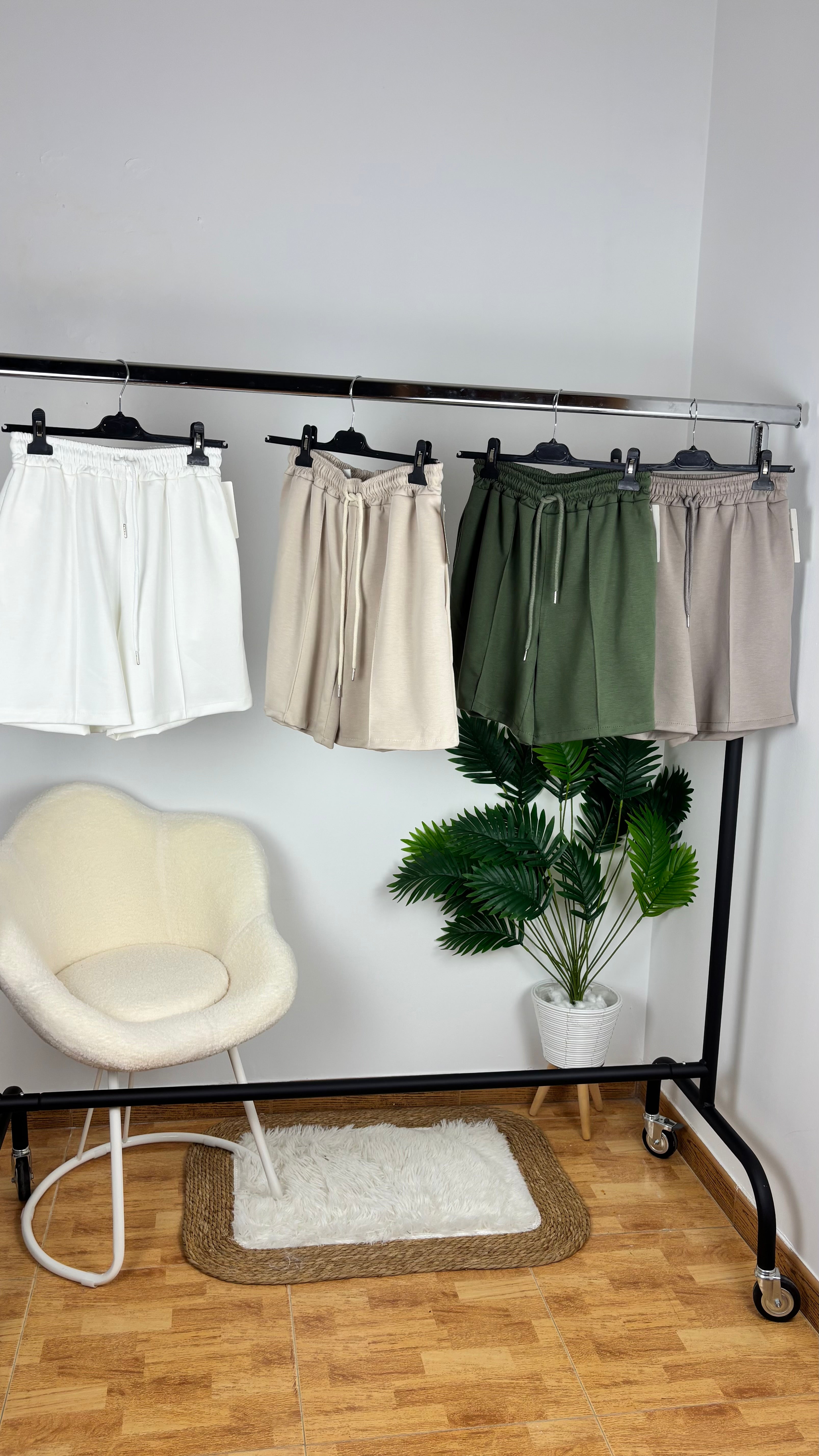 Pantalón chandal corto
