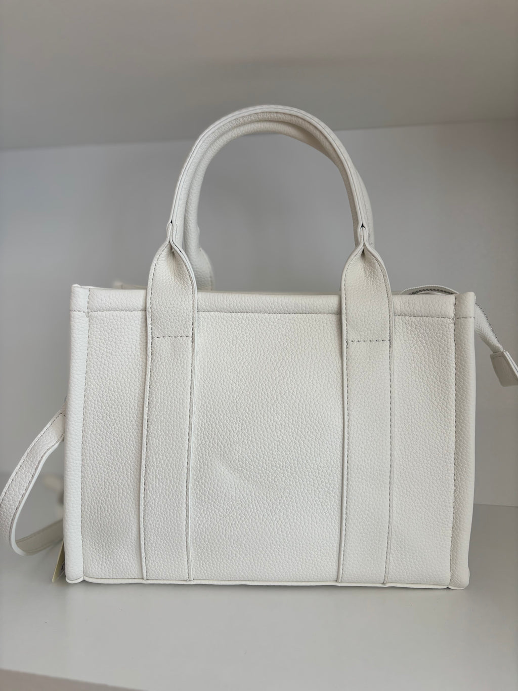 Bolso blanco cuadrado