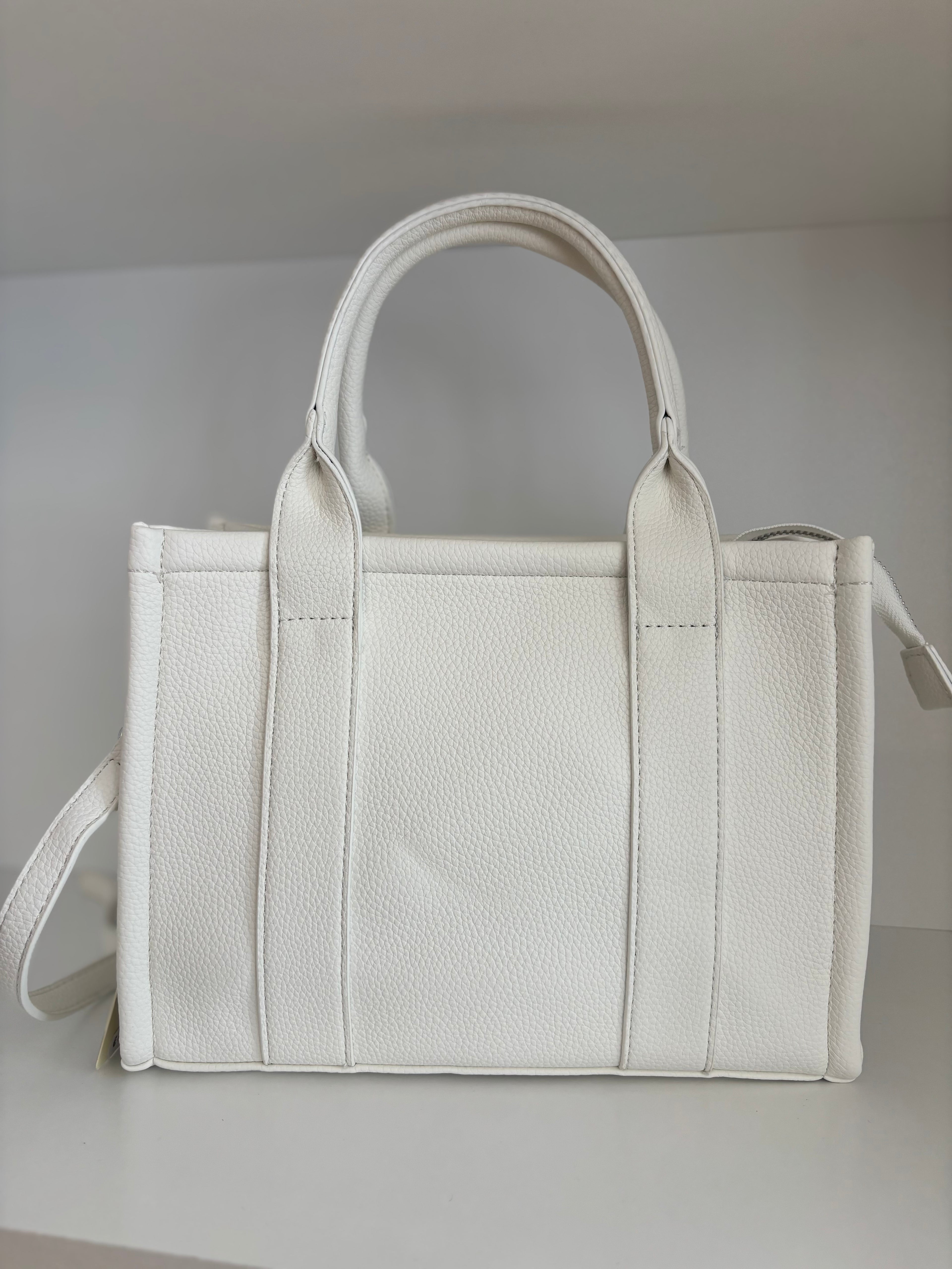 Bolso blanco cuadrado